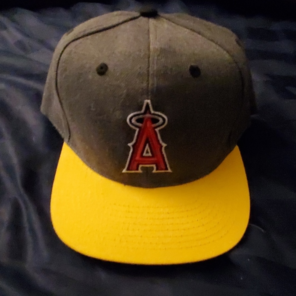 L A ANGELS CSULB HAT